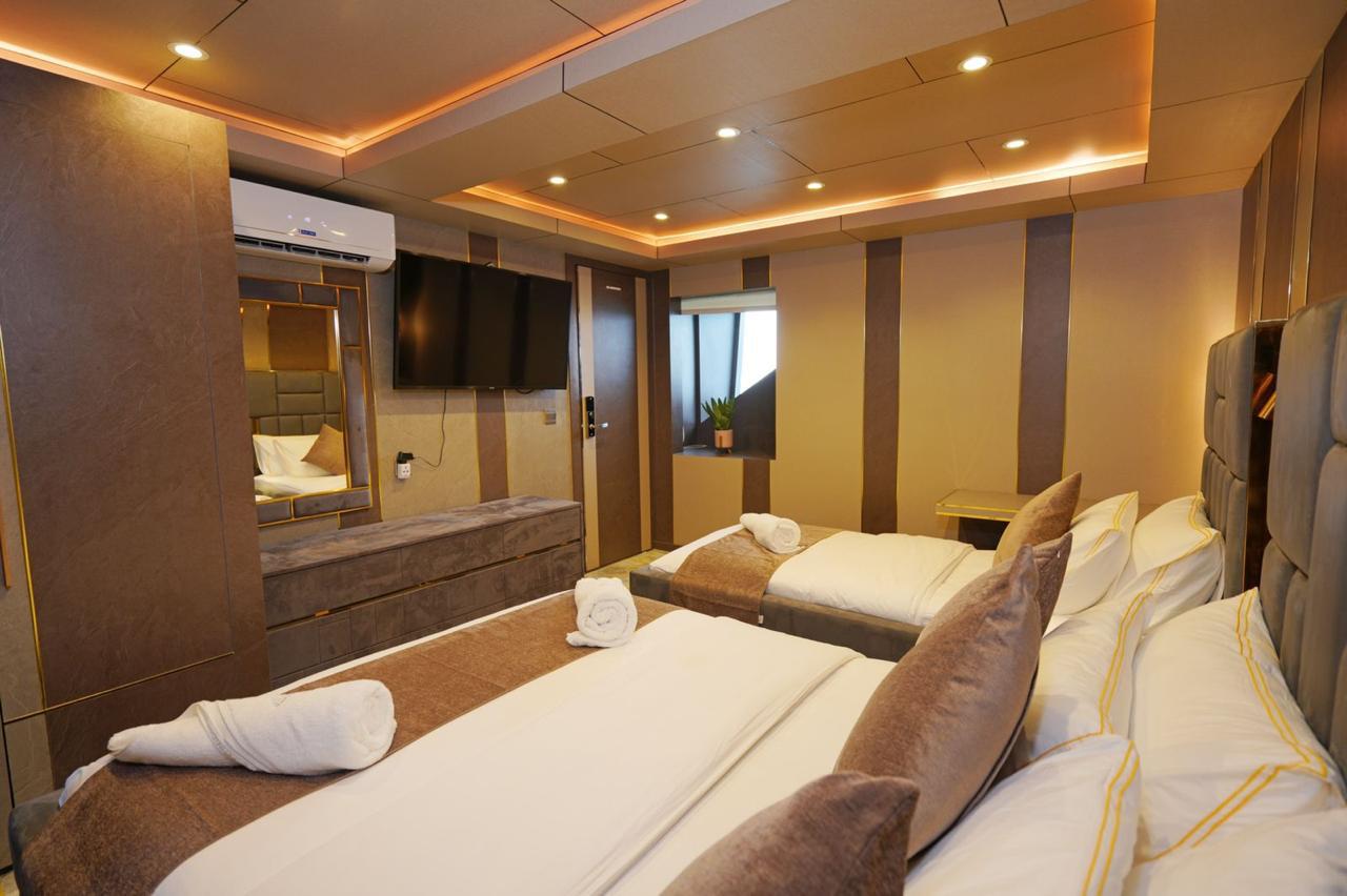 Ark Noble Room 3
